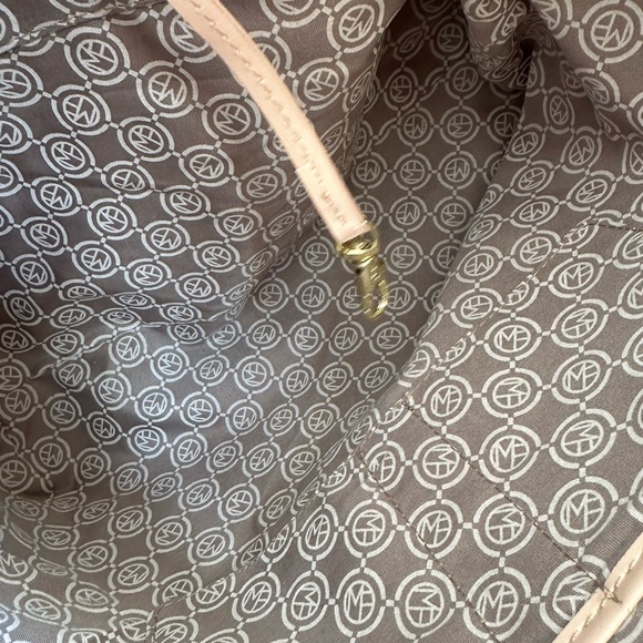 New Marc Fisher Faux Tan Crock Leather Large Bag - Picture 11 of 13